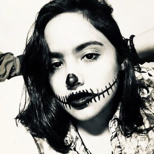 Meet your Posher, Isla